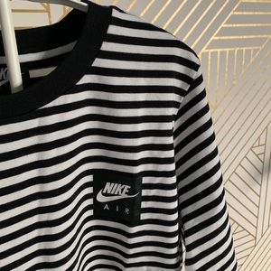 nike striped air t shirt